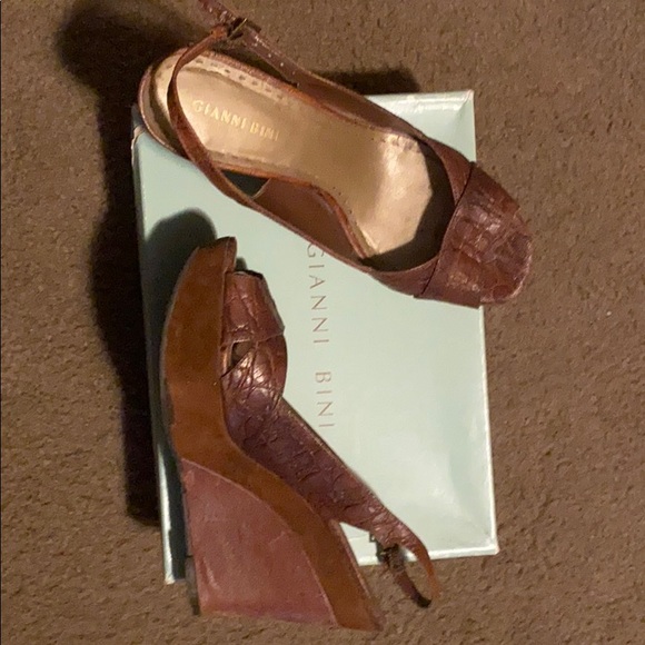 Gianni Bini Shoes - Gianni Bini Wedges